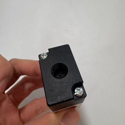 Airtac 3A210-08: Air Pilot Valve. 3 Way  - 3A21008NC