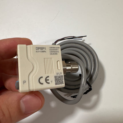 Airtac DPS-P1: Digital display pressure sensor - DPSP1B-10030T