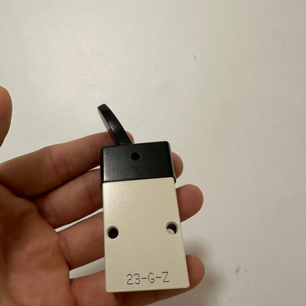 Airtac S3Y-06: Manual Valve. 3 Way - S3Y06T