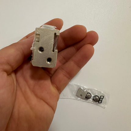 Airtac CPV10: Micro-solenoid valve(3/2 way) manifold - CPV10MJ04-2F