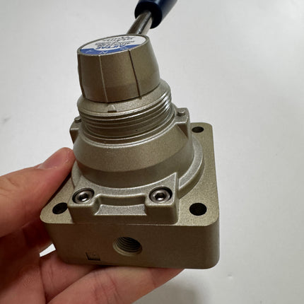 Airtac 4HV210-06: Hand Valve. Rotary Style - 4HV21006