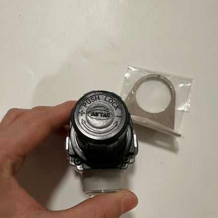 Airtac GAR200: Air Pressure Regulator - GAR20008ST