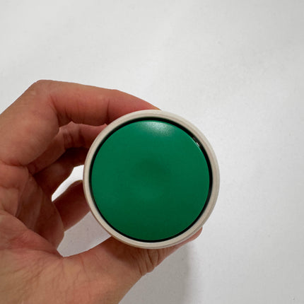 Airtac CM3PMS-06: Manual Valve. 3 Way - CM3PMS06GG