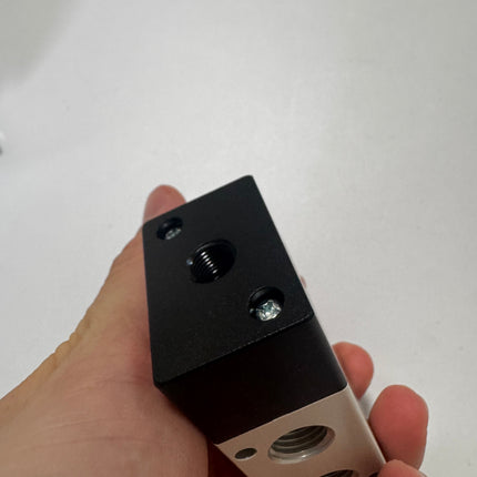 Airtac 3A310-08: Air Pilot Valve. 3 Way  - 3A31008NC