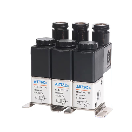 3V106C18F