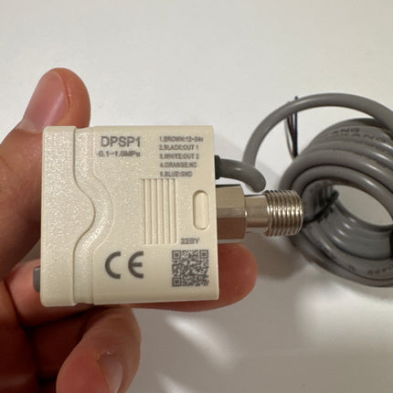 Airtac DPS-P1: Digital display pressure sensor - DPSP1B-10020