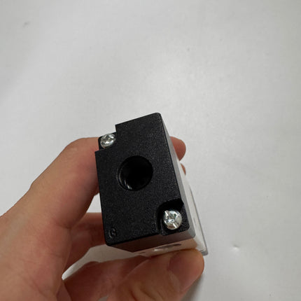 Airtac 4A220-06: Air Pilot Valve. 5 Way - 4A22006G