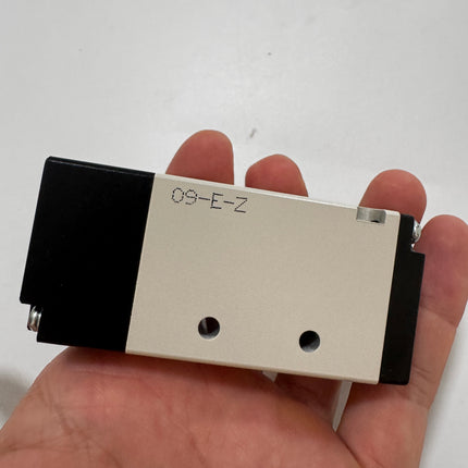 Airtac 4A210-06: Air Pilot Valve. 5 Way - 4A21006