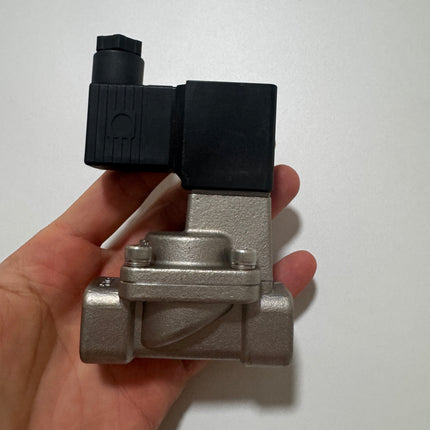 Airtac 2L150: 2 Way Solenoid Valve - 2L15015B