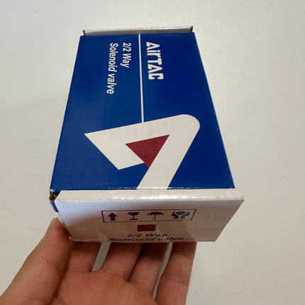 Airtac 2W200-20: 2 Way Solenoid Valve - 2W20020A