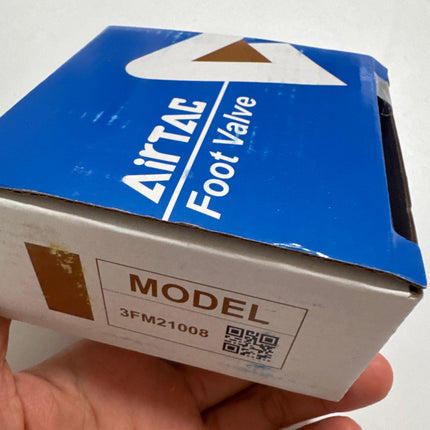Airtac 3FM210-08: Mini Pneumatic Foot Pedal. 3 Way - 3FM21008
