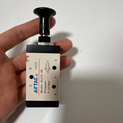 Airtac 4L210-08: Push Pull Valve. 5 Way - 4L21008G