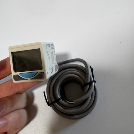 Airtac DPS-N1: Digital display pressure sensor - DPSN1B-10030