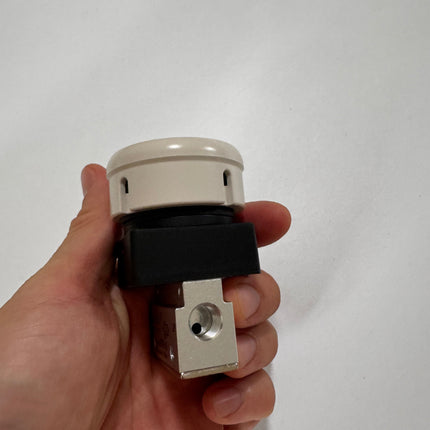 Airtac CM3PMS-06: Manual Valve. 3 Way - CM3PMS06GG
