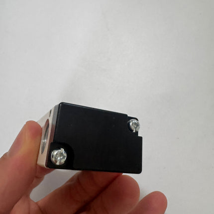 Airtac 3A210-08: Air Pilot Valve. 3 Way  - 3A21008NC