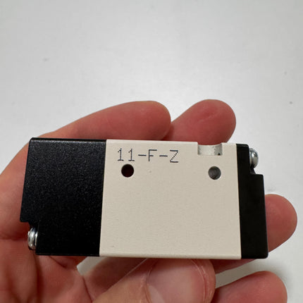 Airtac 3A110-06: Air Pilot Valve. 3 Way  - 3A11006NC