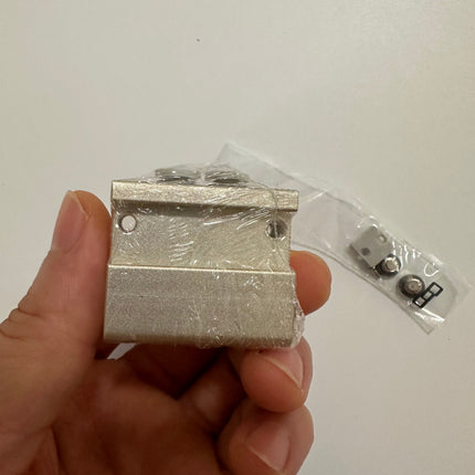 Airtac CPV10: Micro-solenoid valve(3/2 way) manifold - CPV10MJ04-2F