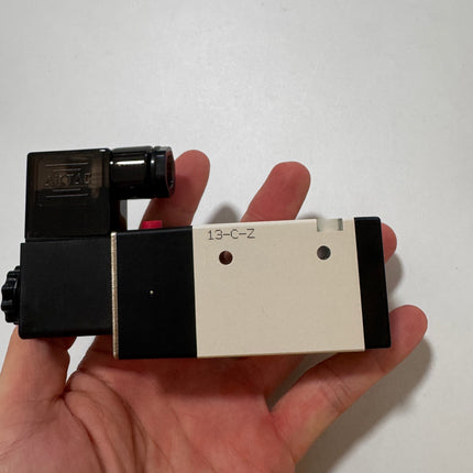 Airtac 3V310-08-NC : Solenoid valve(3/2 way) - 3V31008NCF