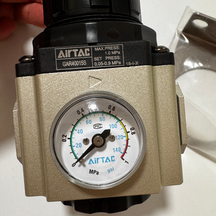 Airtac GAR400: Air Pressure Regulator - GAR40015S