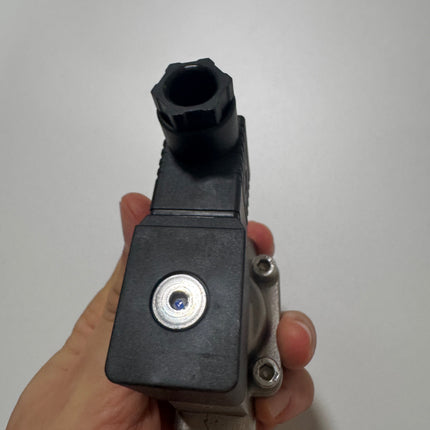 Airtac 2L150: 2 Way Solenoid Valve - 2L15015B