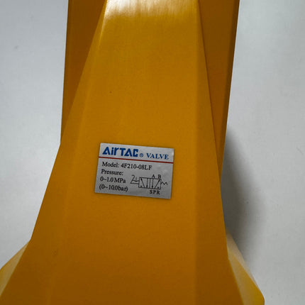 Airtac 4F210-08: Pneumatic Foot Pedal. 5 Way - 4F21008LF