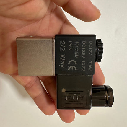 Airtac 2V025-08: 2 Way Solenoid Valve - 2V02508FT