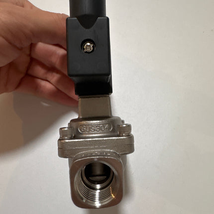 Airtac 2L150: 2 Way Solenoid Valve - 2L15015C