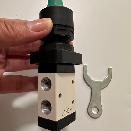 Airtac M3HS110-06: Manual Valve. 3 Way - M3HS11006G